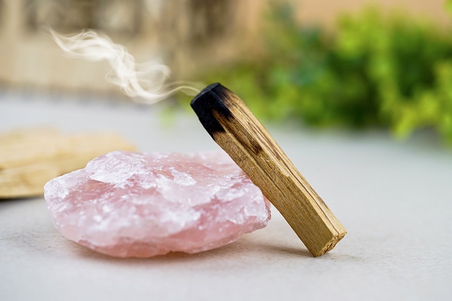 Natural and Organic Palo Santo Sticks for Smudging and Energy Cleansing